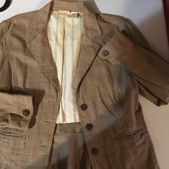 Women’s Tailored Blazer - Picture 6 of 7